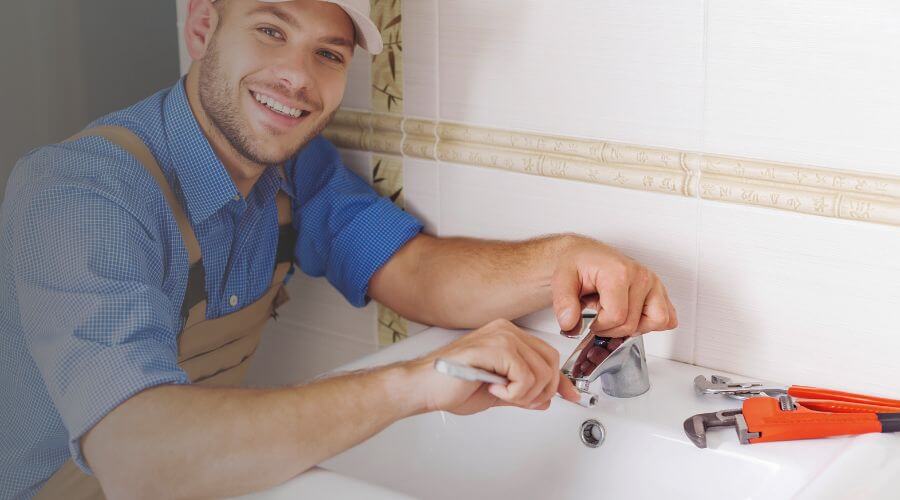 Expert burst pipe repair services in Woosung, IL